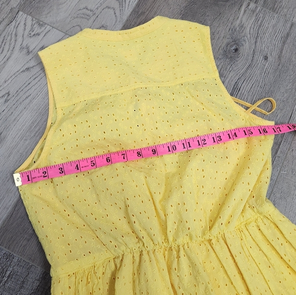 SOLD 🌟 J. Crew Yellow Eyelet Sleeveless Fit and Flair Shirtdress Size 4 - Picture 16 of 16